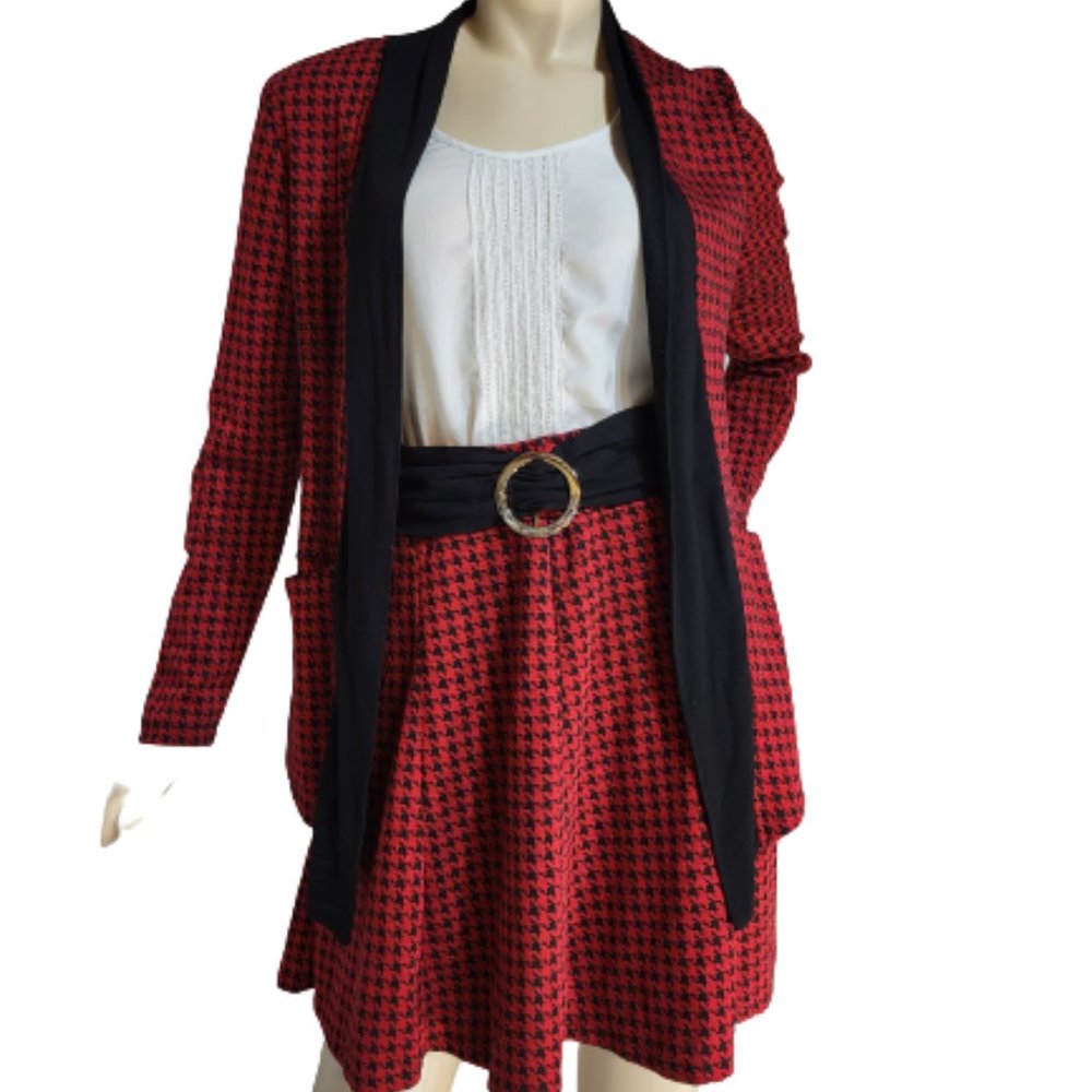 Red and Black Houndstooth knit 2 piece skirt suit, size medium.